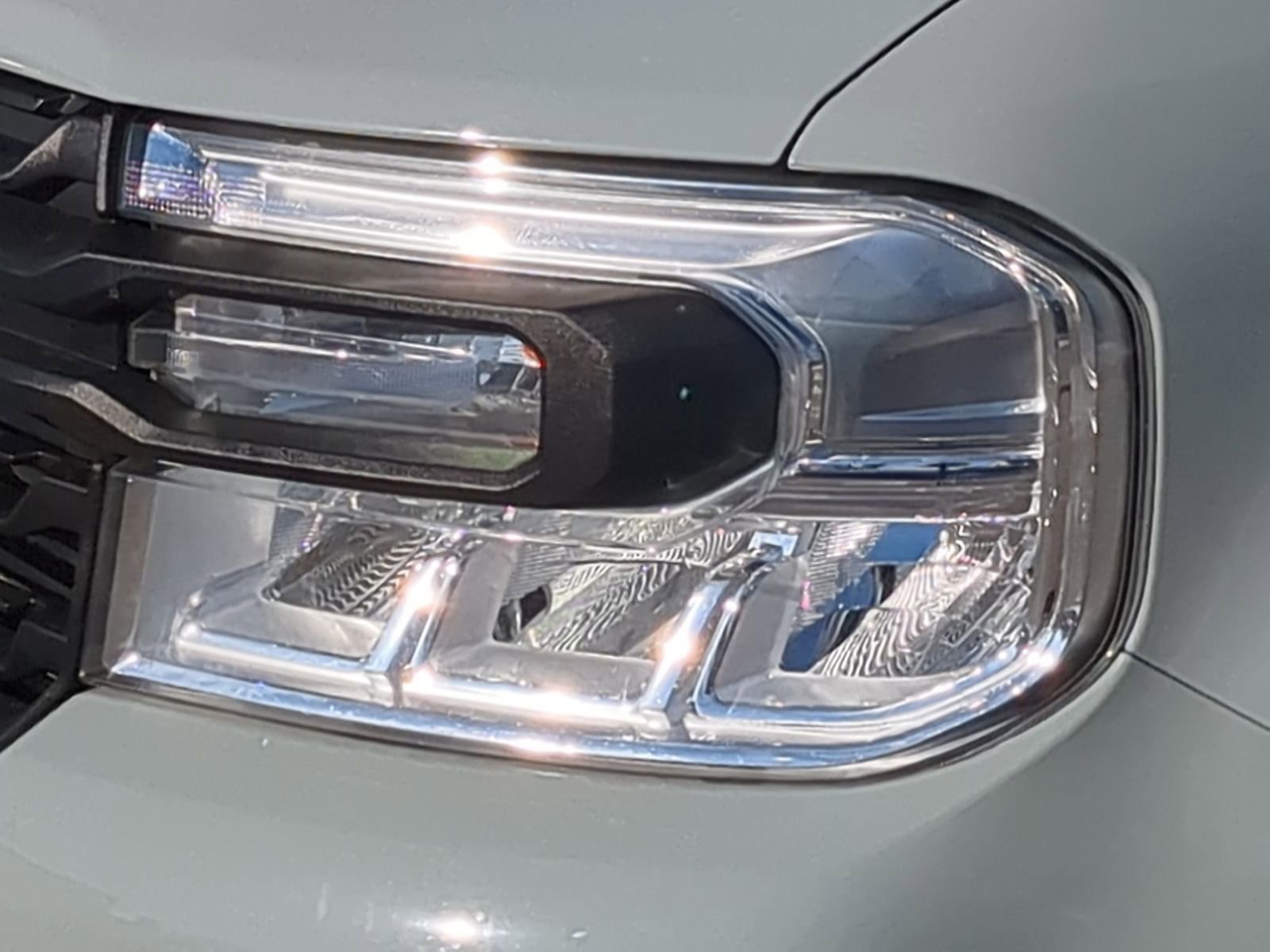 Used 2023 Ford Maverick XL image 14