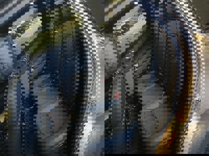 Used 2018 Land Rover Range Rover Sport HSE image 28