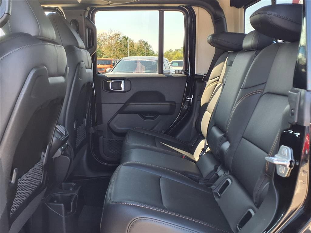 New 2026 Jeep Gladiator Sport S AWD/4WD image 9