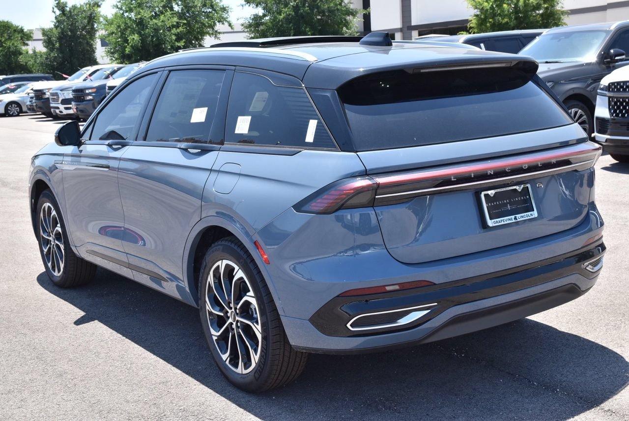 New 2026 Lincoln Nautilus Reserve AWD/4WD image 16