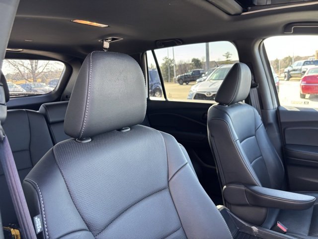 Used 2023 Honda Passport EX-L image 25