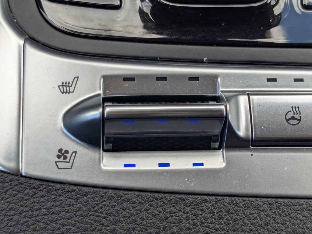 Used 2025 Kia Carnival SX Prestige FWD image 36