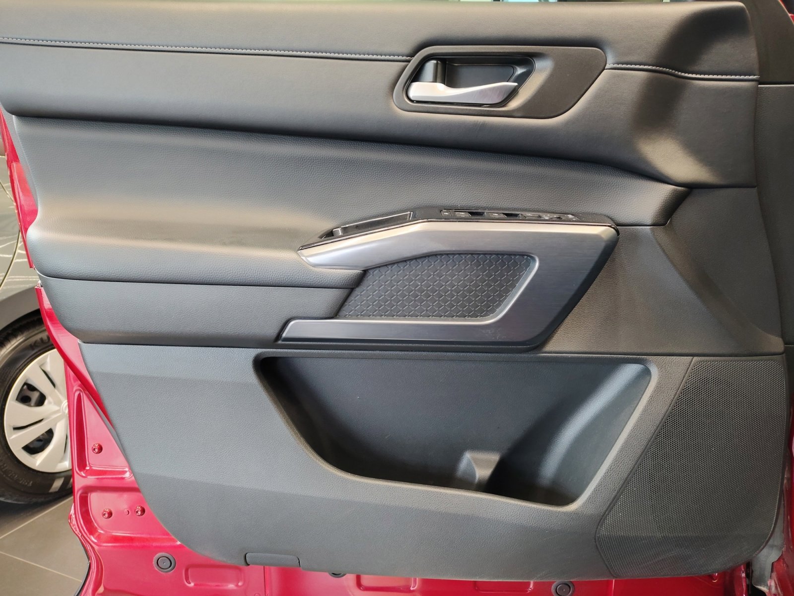 Used 2024 Nissan Pathfinder SL w/ SL Premium Package image 31