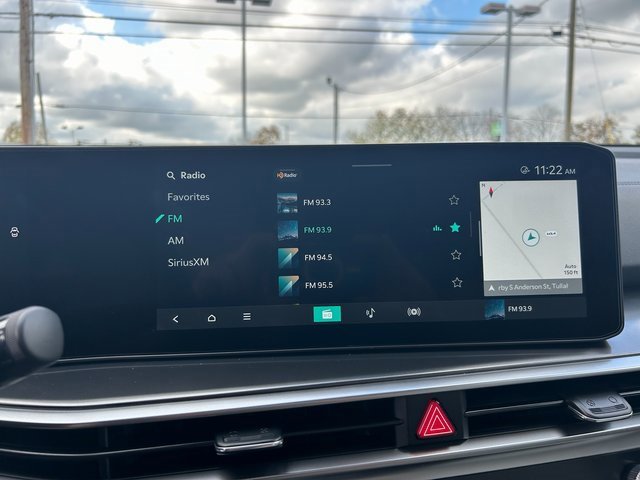 New 2025 Kia Sorento S w/ Panoramic Sunroof Package image 5