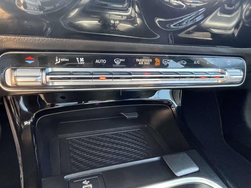 Used 2024 Mercedes-Benz CLA 250 4MATIC image 20