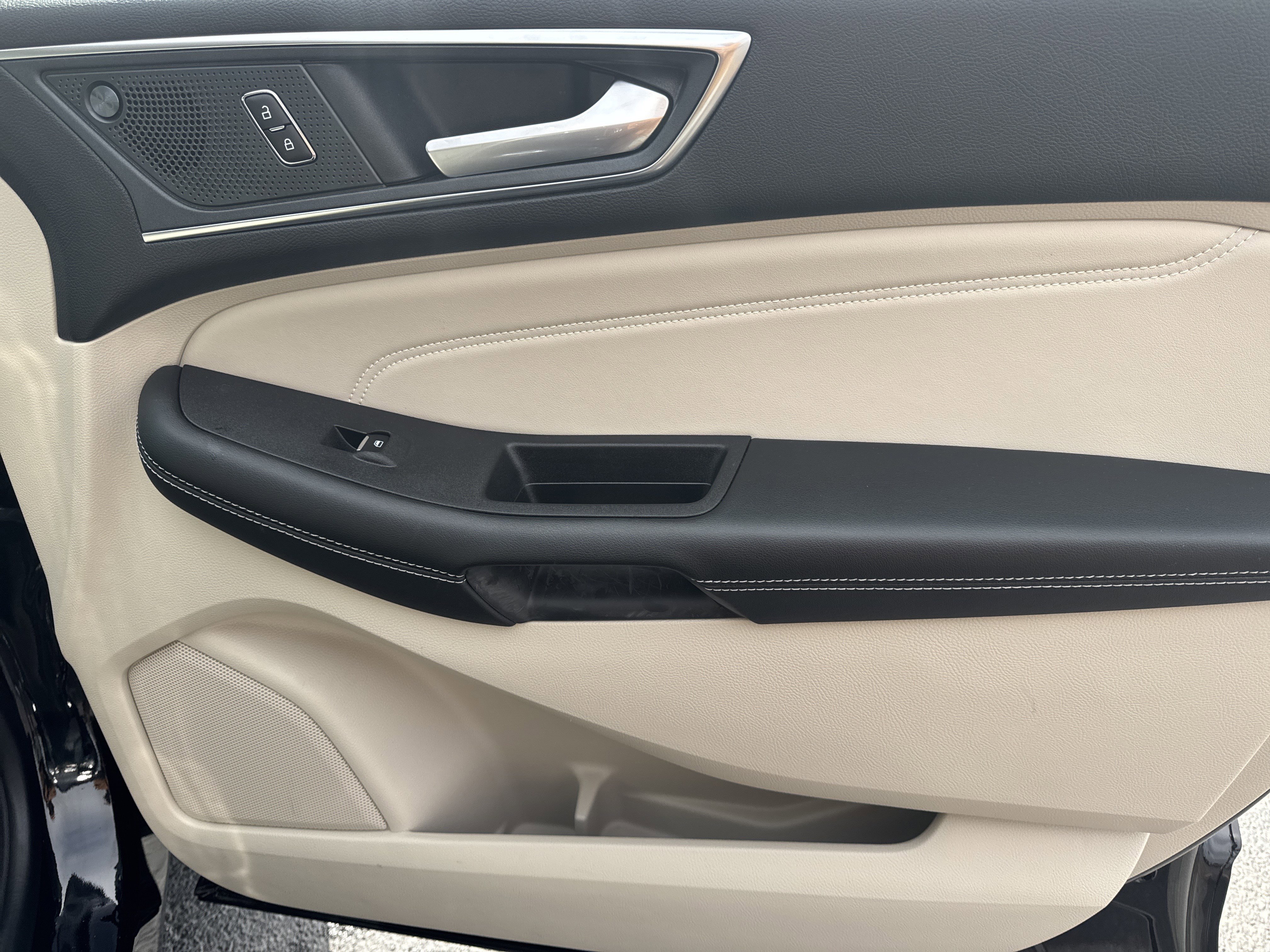 Certified 2024 Ford Edge Titanium w/ Equipment Group 301A image 14