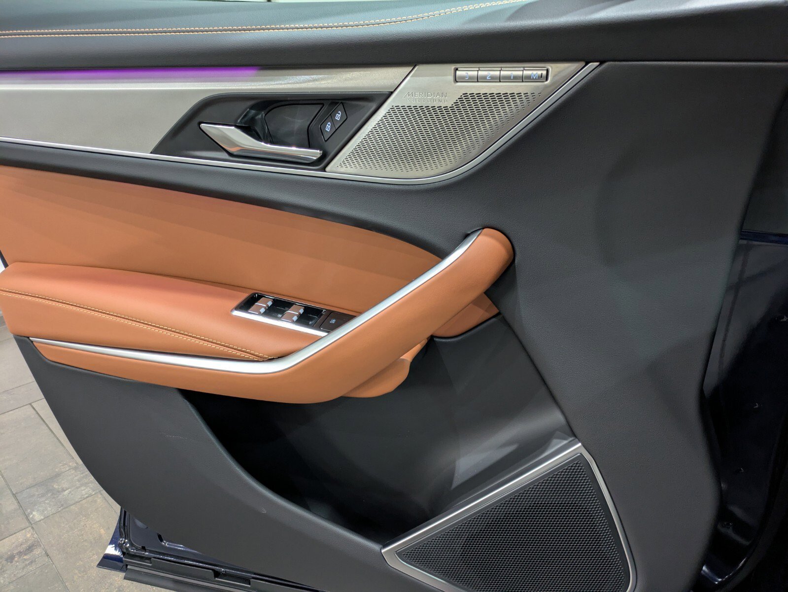 New 2026 Jaguar F-PACE R-Dynamic S image 19