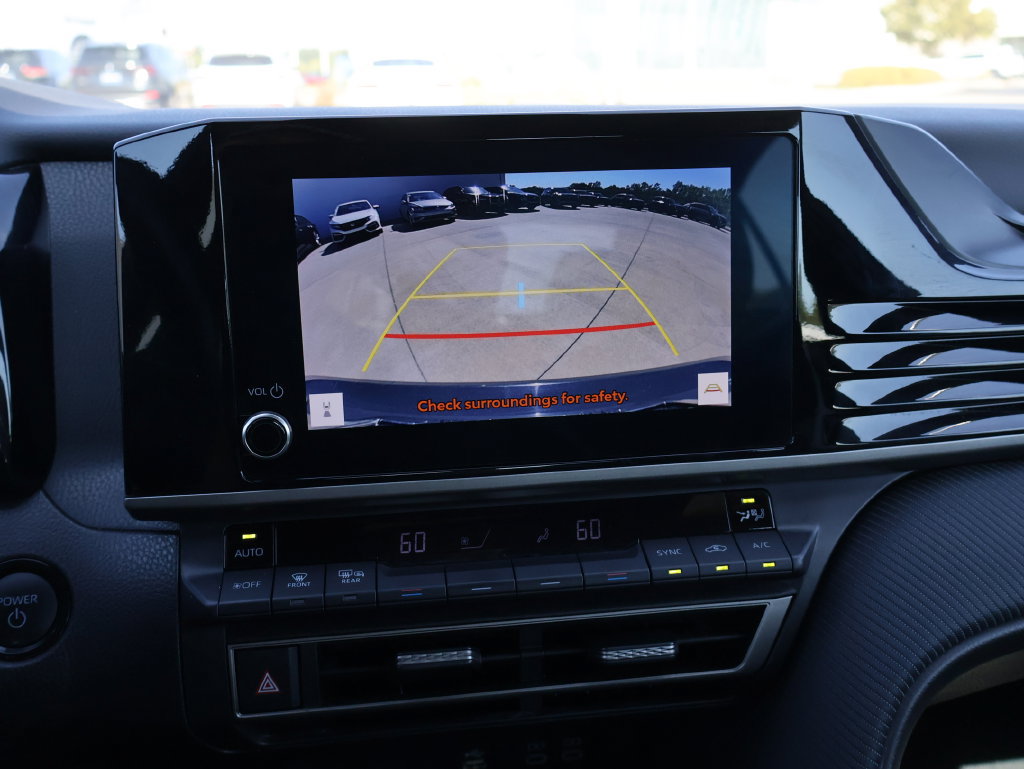Used 2025 Toyota Camry SE FWD image 19
