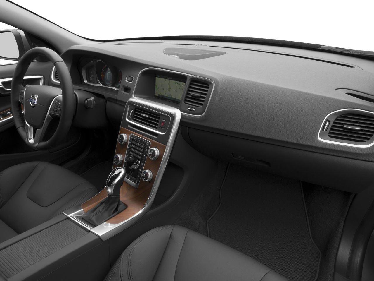 Used 2017 Volvo S60 T5 Inscription w/ Climate Package image 10