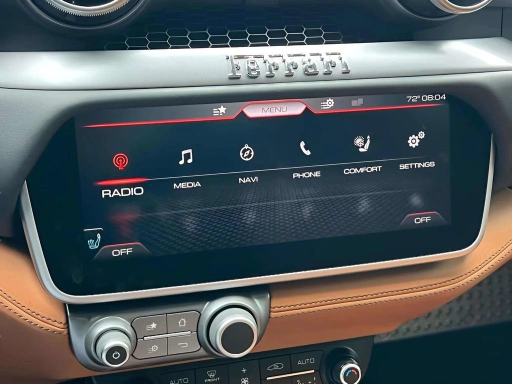 Used 2020 Ferrari Portofino RWD image 31