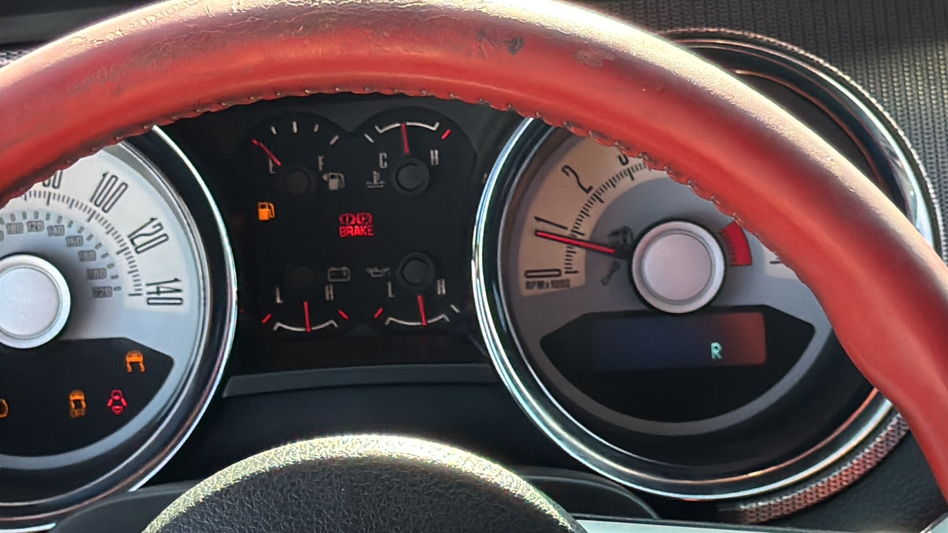 Used 2010 Ford Mustang GT RWD image 29