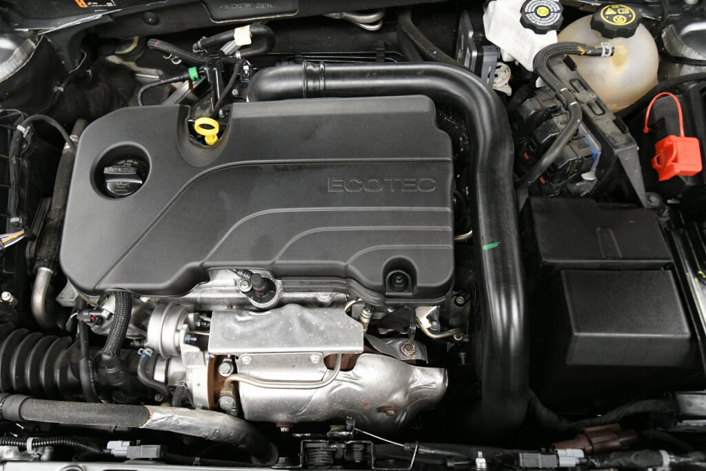 Used 2024 Chevrolet Malibu LT FWD image 32