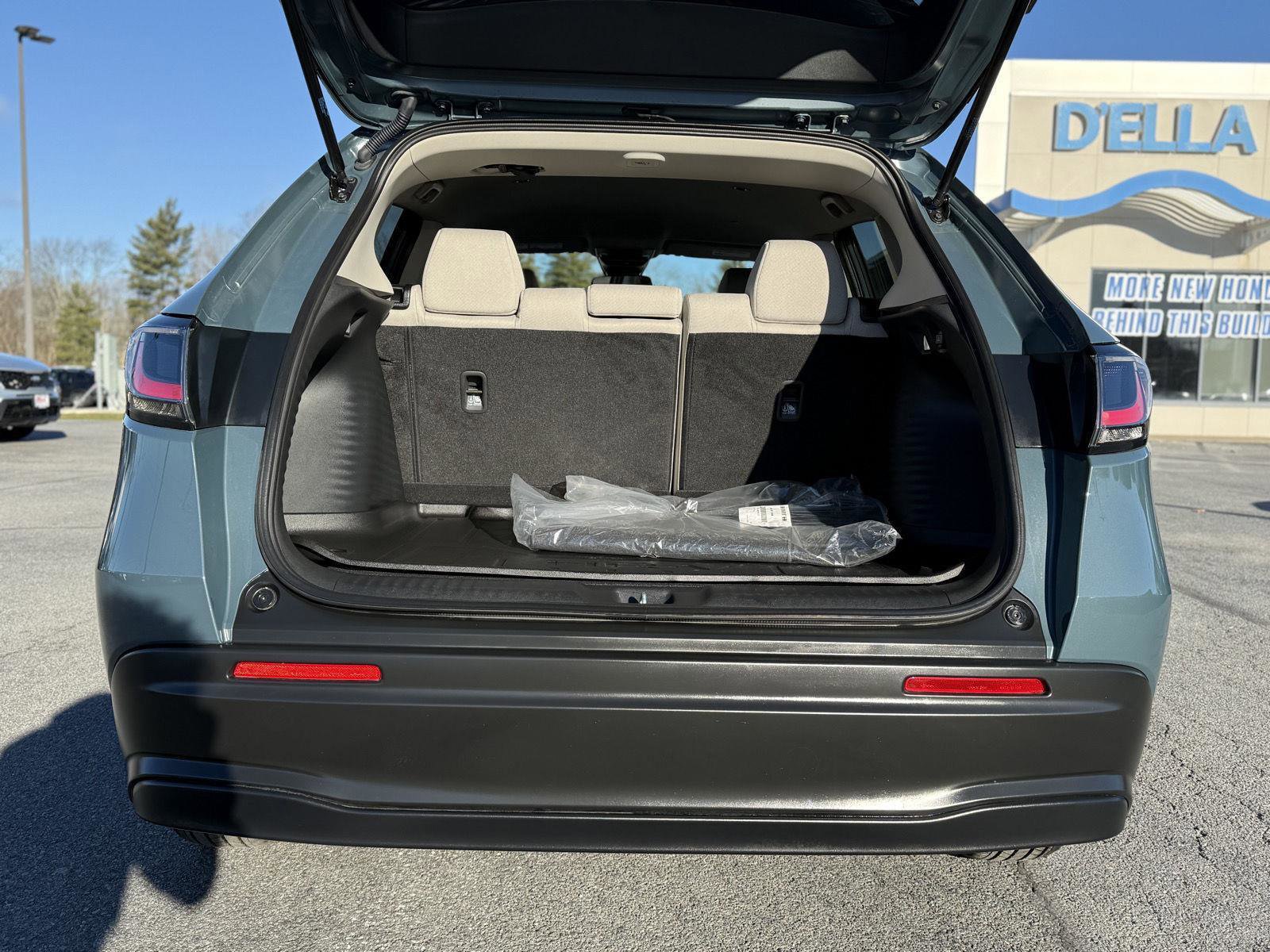 Certified 2026 Honda HR-V LX image 10