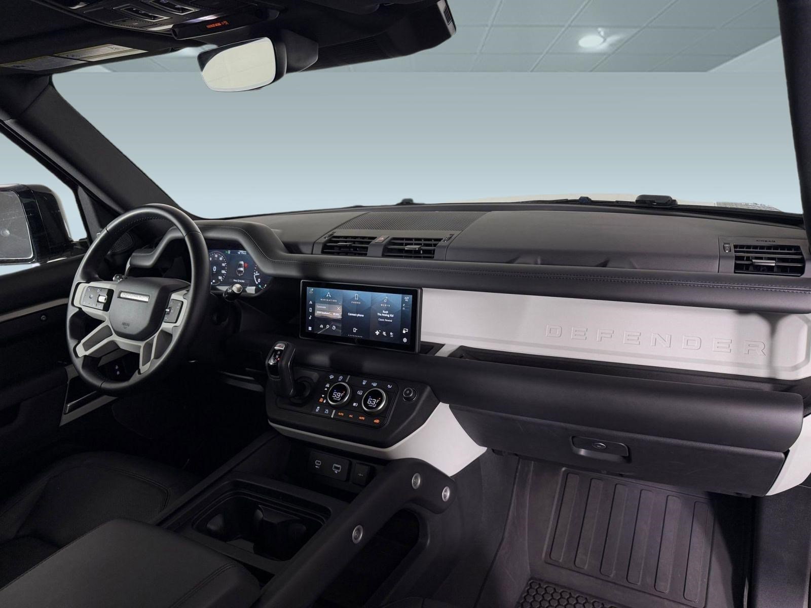 Used 2023 Land Rover Defender 90 S image 20