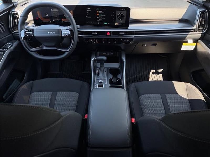 New 2026 Kia Sorento LX FWD image 15