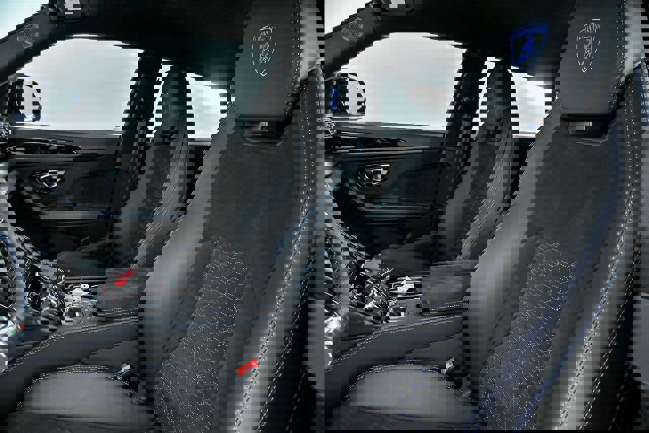 Used 2022 Lamborghini Urus image 23