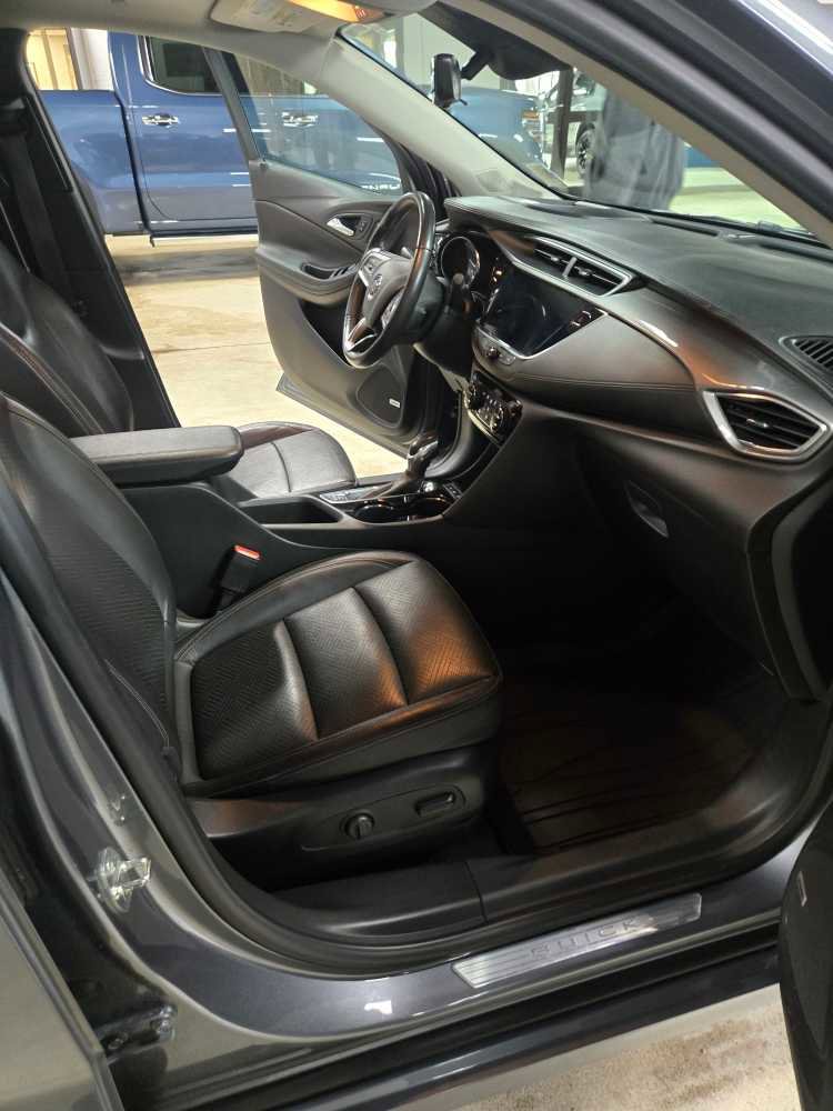 Used 2020 Buick Encore GX Essence w/ Experience Buick Package image 15
