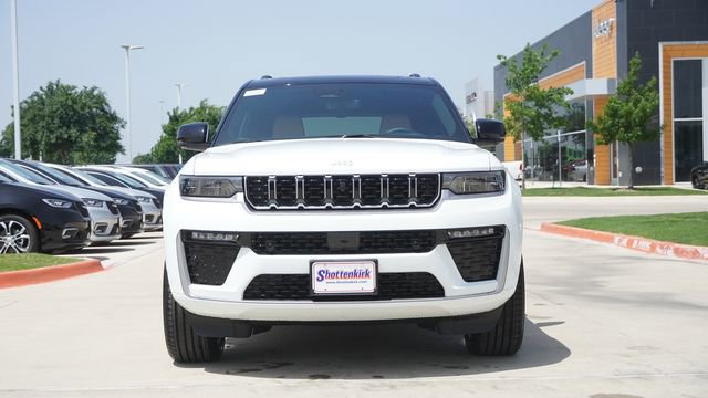 New 2026 Jeep Grand Cherokee L Summit AWD/4WD image 2