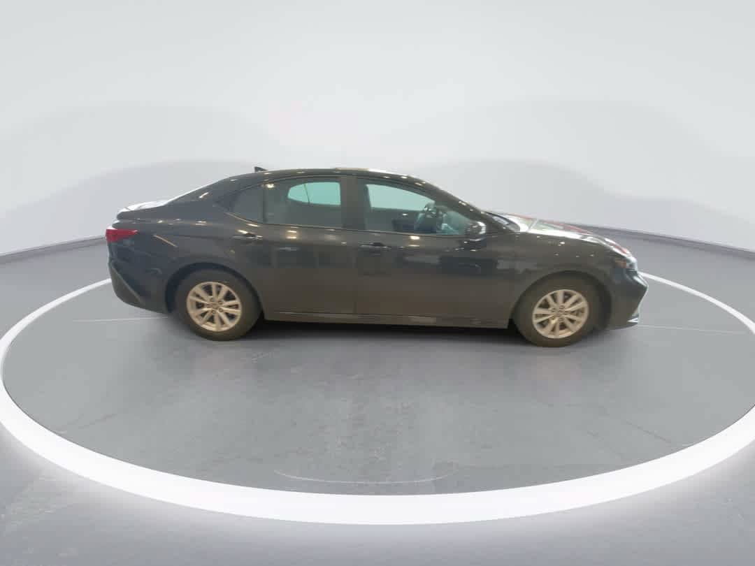Used 2025 Toyota Camry LE FWD image 9