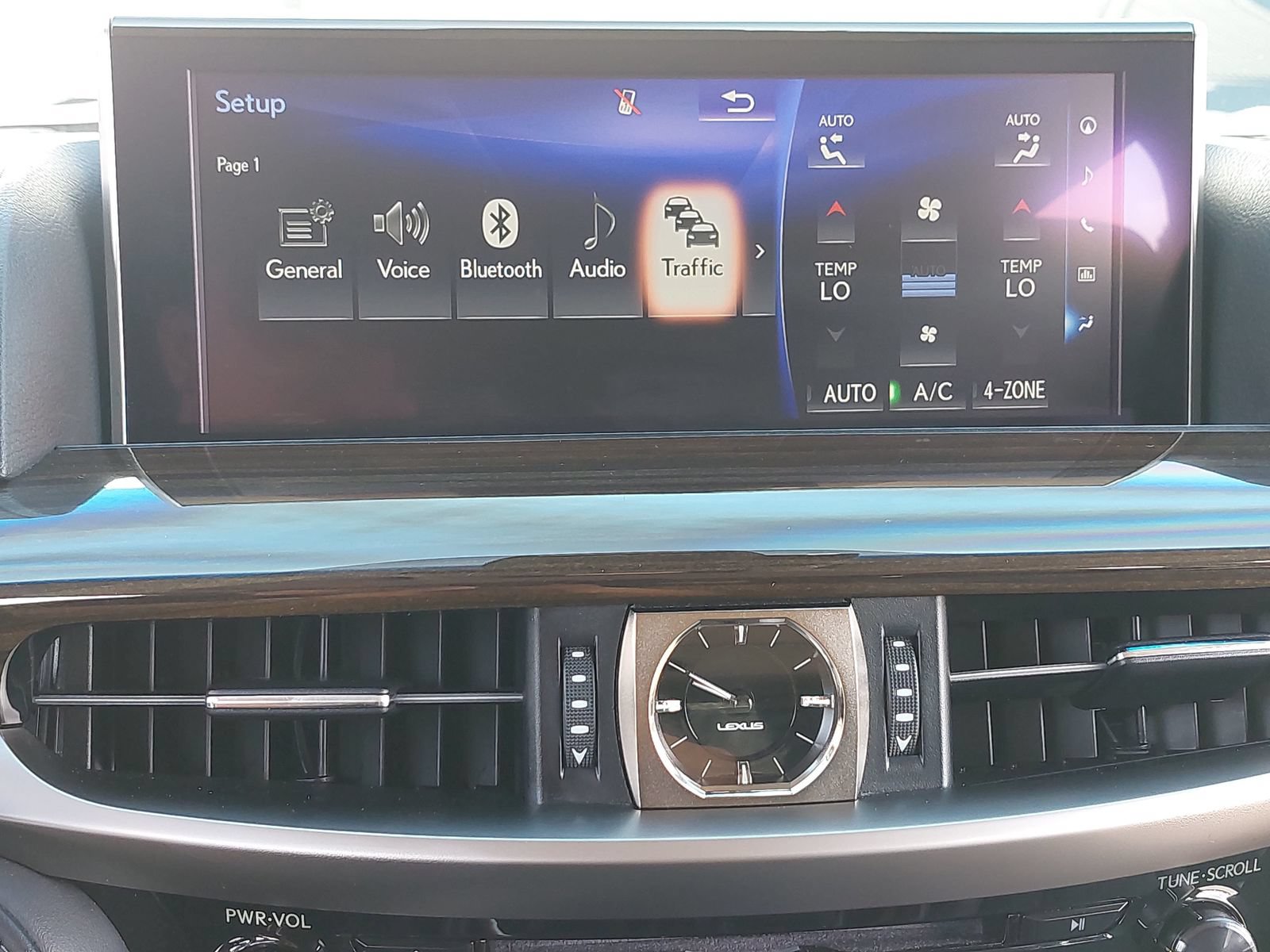 Used 2018 Lexus LX 570 4WD image 26