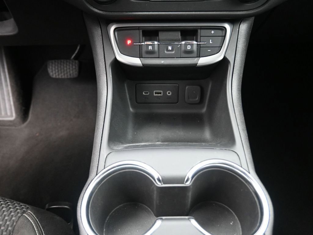 Used 2024 GMC Terrain SLE image 9