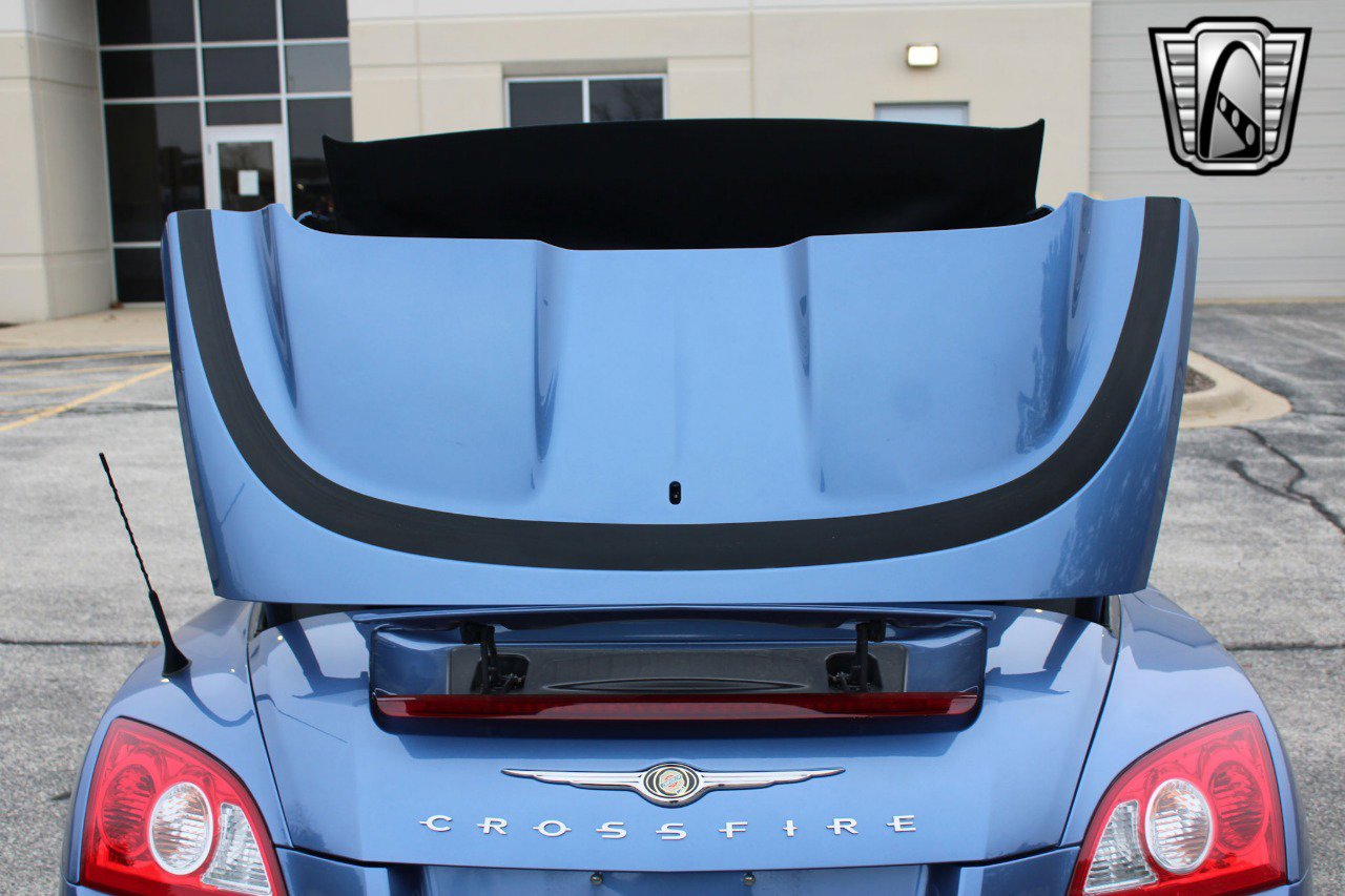 Used 2007 Chrysler Crossfire Limited image 15