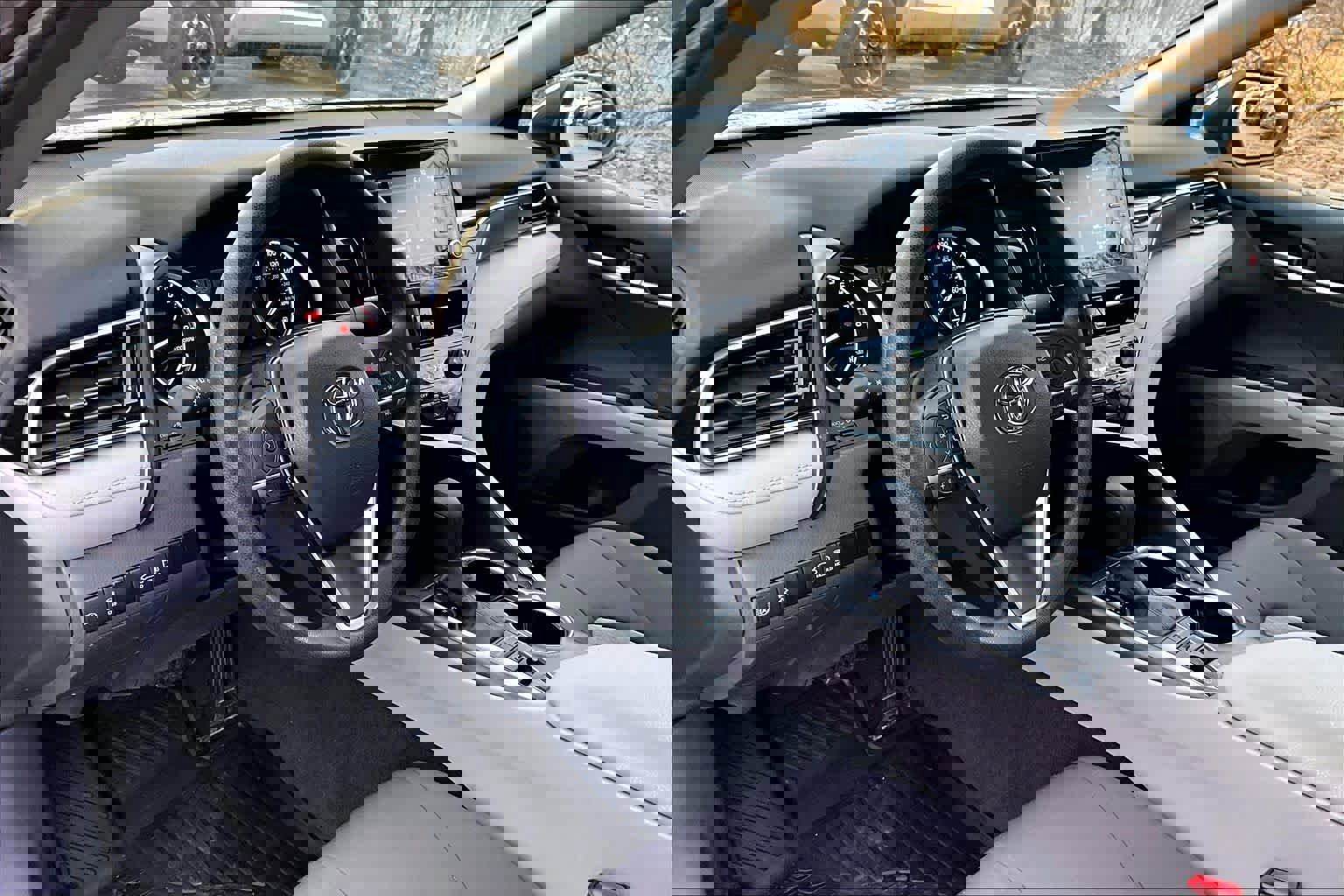 Used 2023 Toyota Camry LE image 16