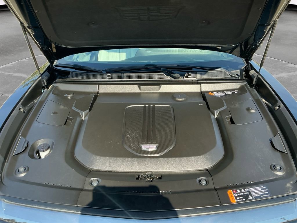 Used 2024 Cadillac Lyriq Sport w/ LPO, Floor Liner Package AWD/4WD image 18