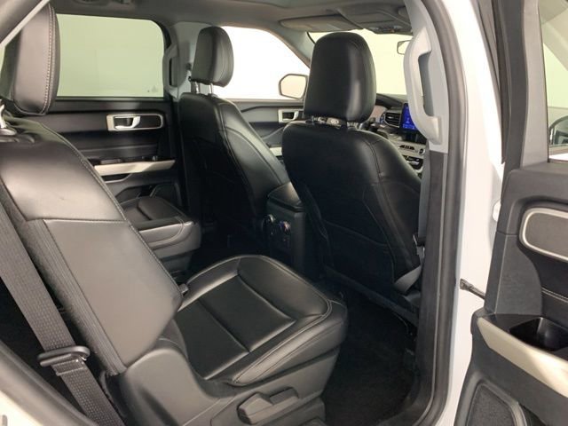 Used 2021 Ford Explorer XLT w/ Equipment Group 202A image 39