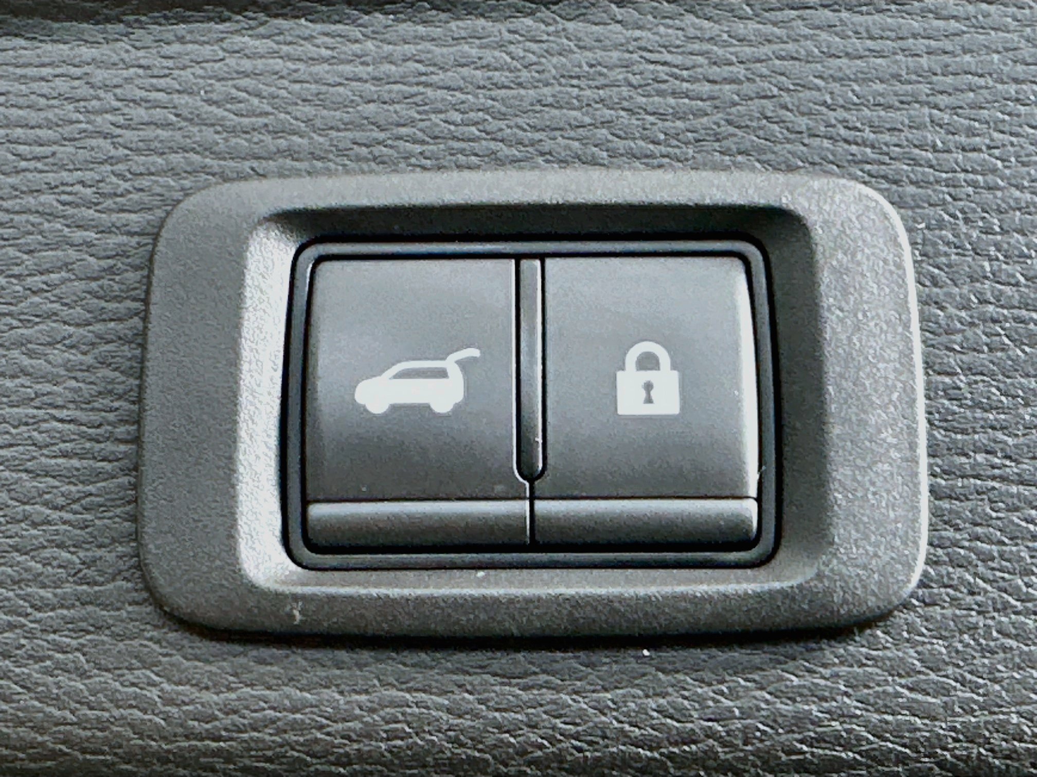 Used 2024 Mitsubishi Outlander SE Black Edition AWD/4WD image 32
