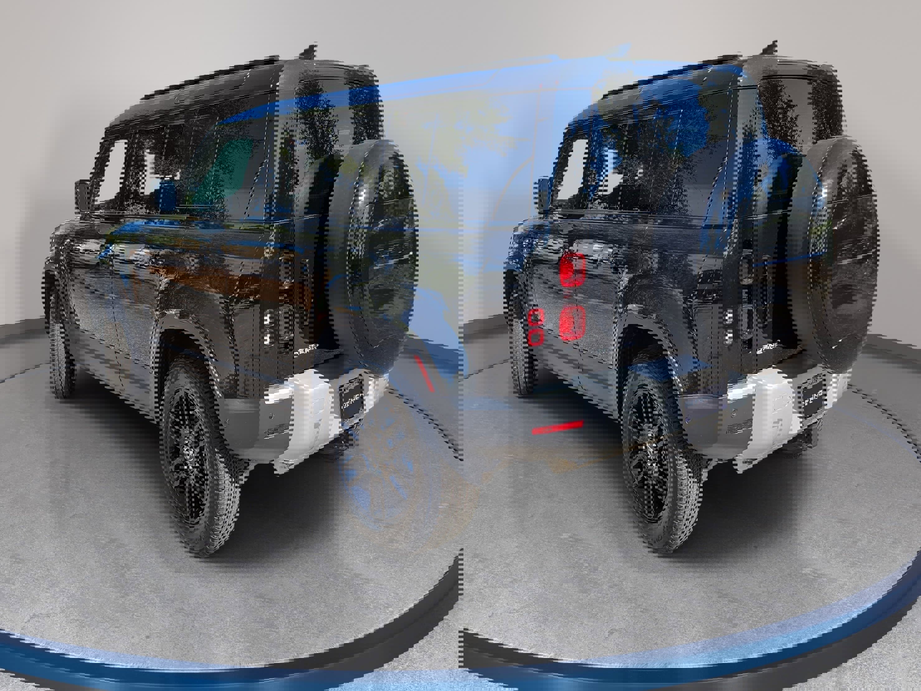 New 2025 Land Rover Defender 110 S image 7