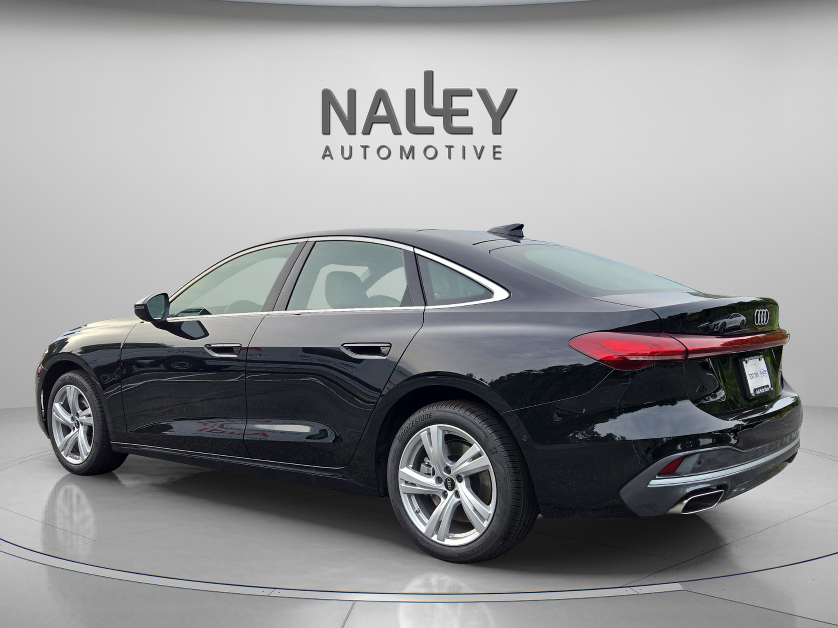 Used 2025 Audi A5 2.0T Premium w/ Convenience Package image 2