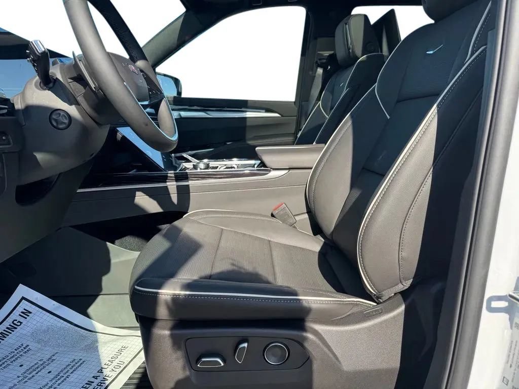 New 2026 Cadillac Escalade ESV Sport w/ Touring Package AWD/4WD image 9