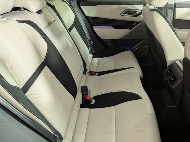 Used 2019 Land Rover Range Rover Velar R-Dynamic SE image 30