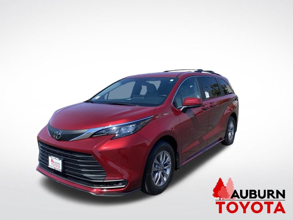 New 2026 Toyota Sienna LE FWD image 6