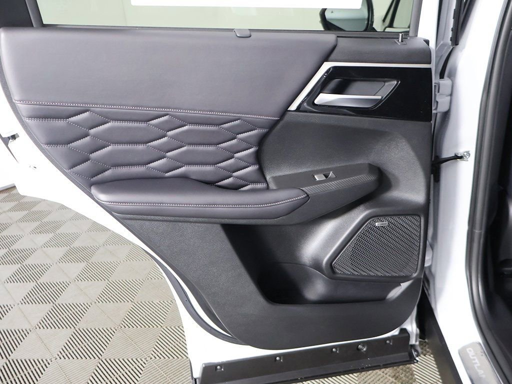 New 2026 Mitsubishi Outlander SEL AWD/4WD image 31