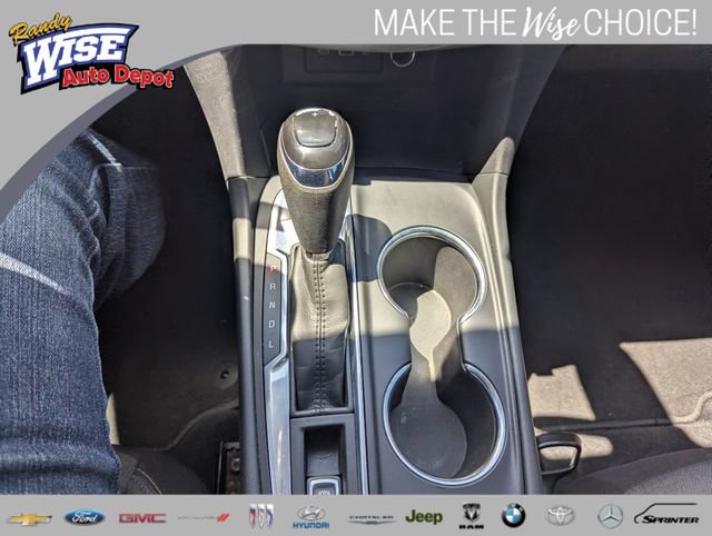 Used 2021 Chevrolet Equinox LT AWD/4WD image 16