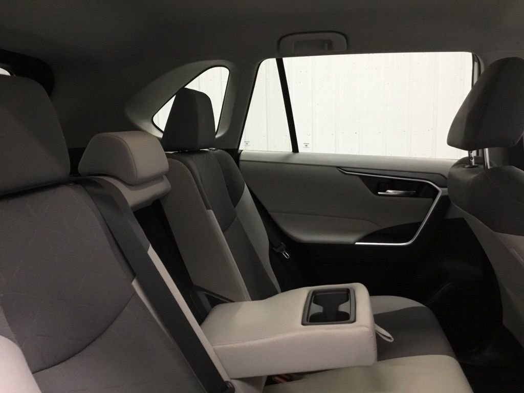 Used 2023 Toyota RAV4 XLE image 21
