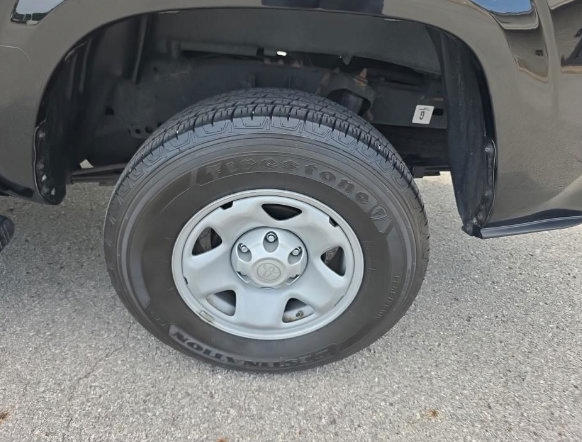 Used 2023 Toyota Tacoma SR AWD/4WD image 11