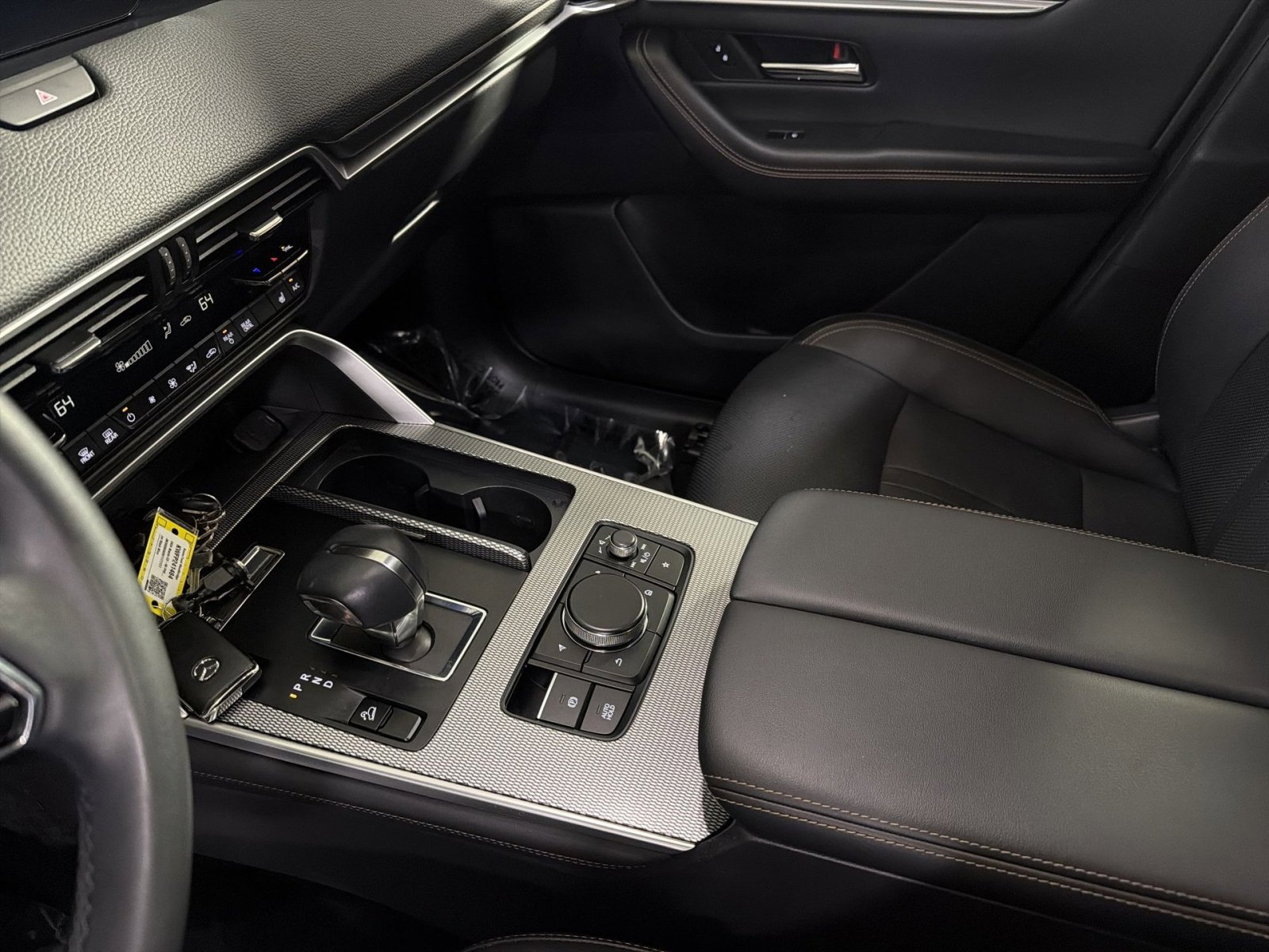 Used 2024 MAZDA CX-90 Plug-In Hybrid w/ Preferred AWD/4WD image 44