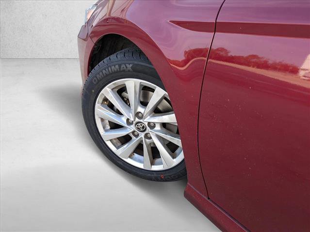 Used 2022 Toyota Camry LE image 10
