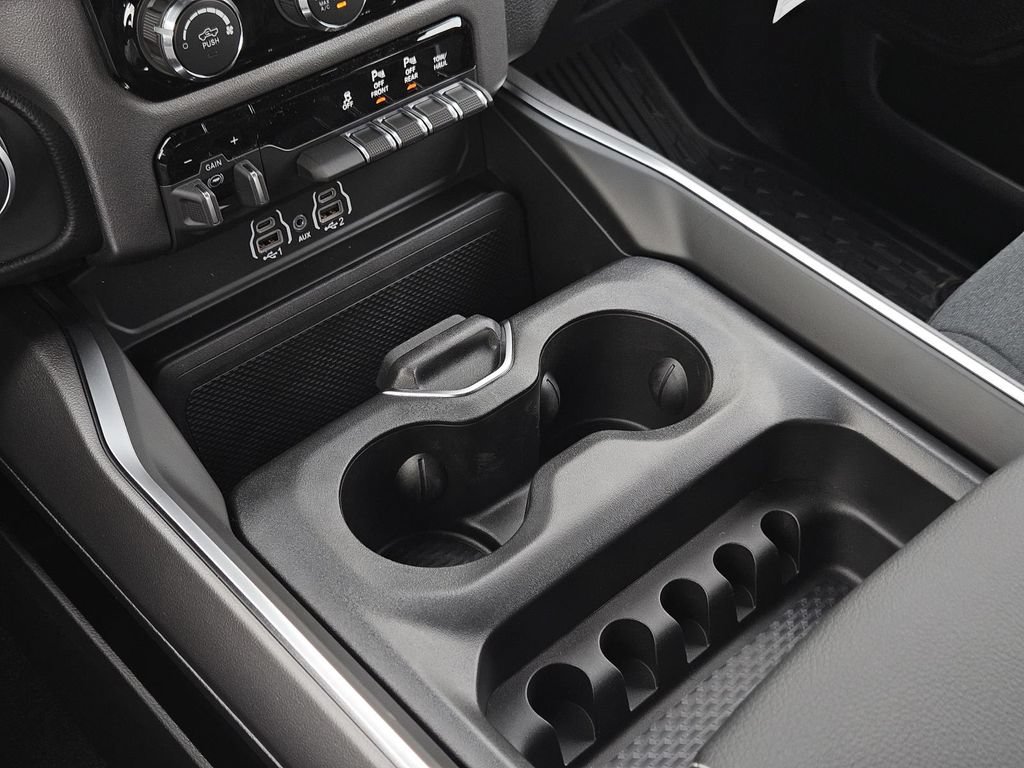 New 2026 RAM 1500 Lone Star w/ Night Edition AWD/4WD image 28