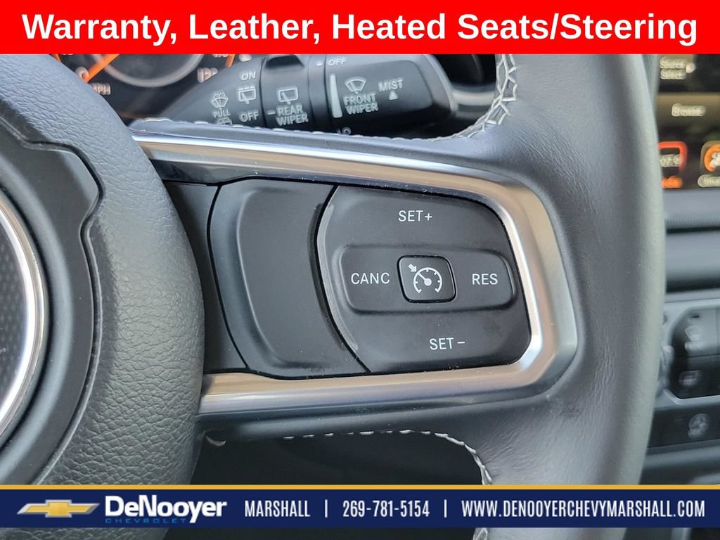 Used 2018 Jeep Wrangler Unlimited Sahara AWD/4WD image 13
