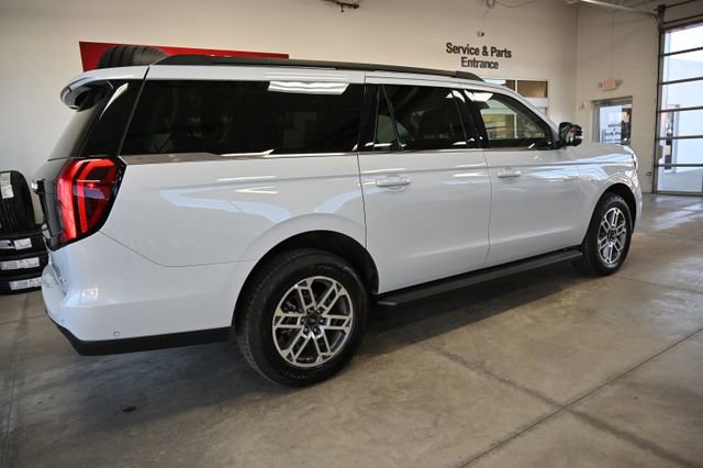 Used 2025 Ford Expedition Max Active AWD/4WD image 5