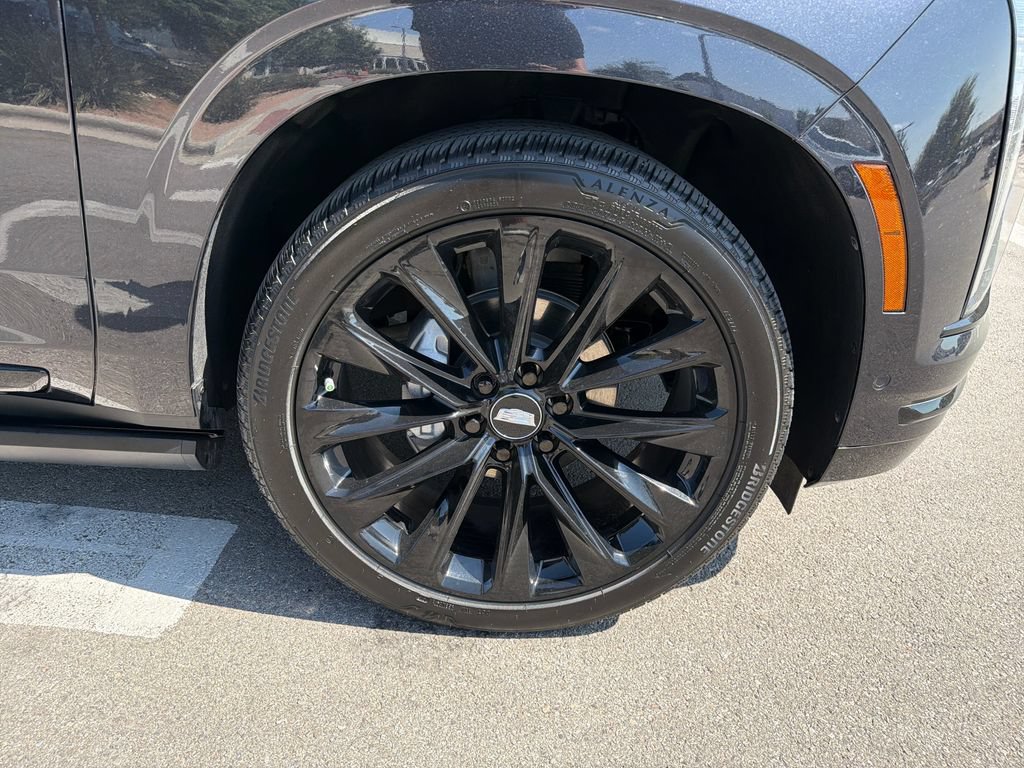 Used 2025 Cadillac Escalade Sport Platinum AWD/4WD image 18