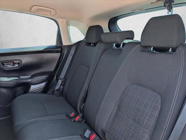 Used 2023 Honda HR-V LX image 23