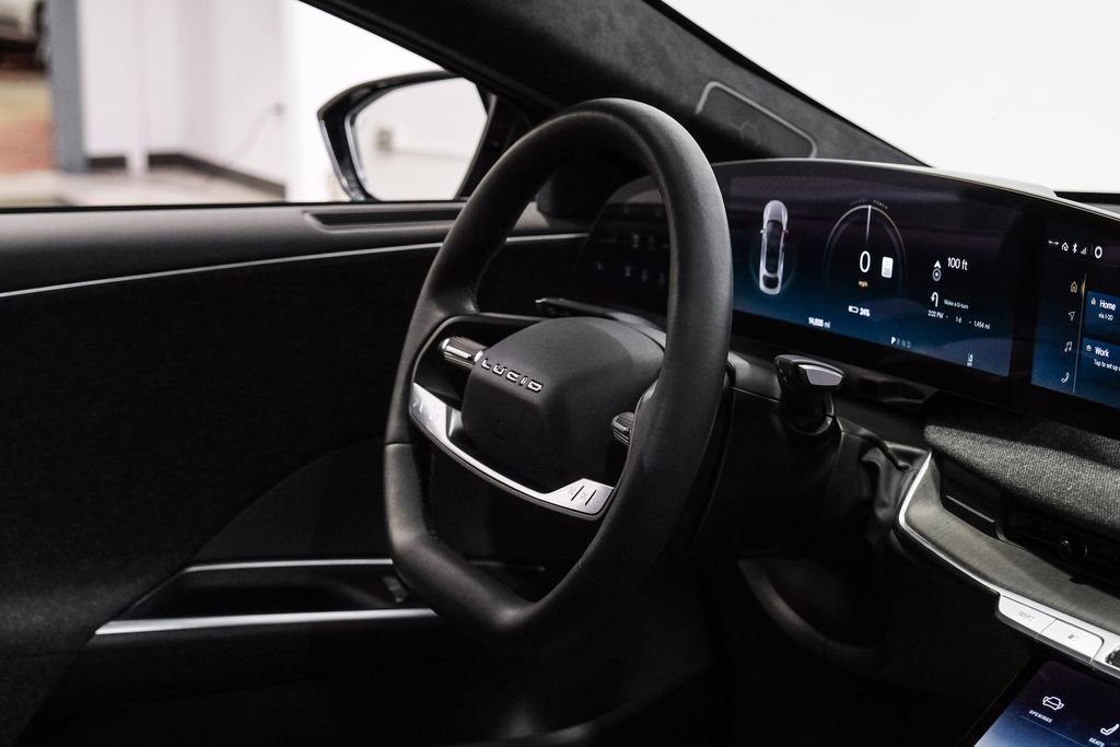 Used 2024 Lucid Air Touring image 18