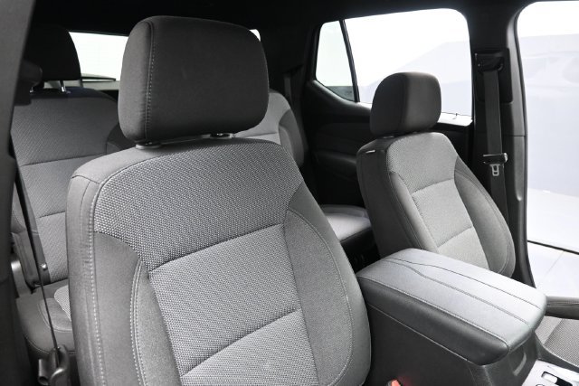 Used 2023 Chevrolet Traverse LT FWD image 34