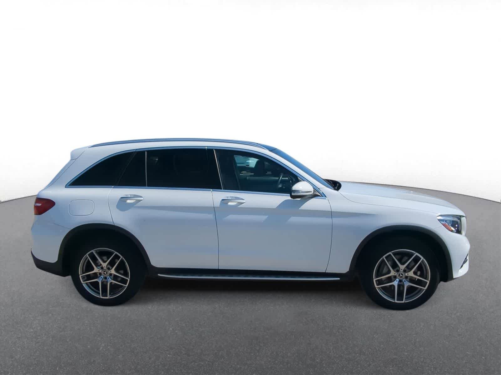 Used 2019 Mercedes-Benz GLC 300 4MATIC image 9