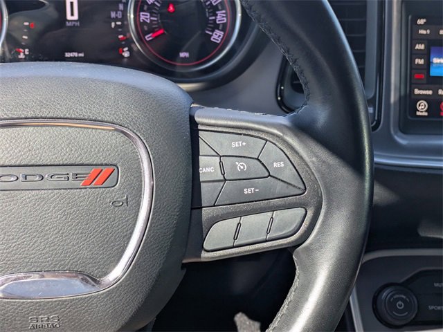 Used 2022 Dodge Challenger SXT image 18